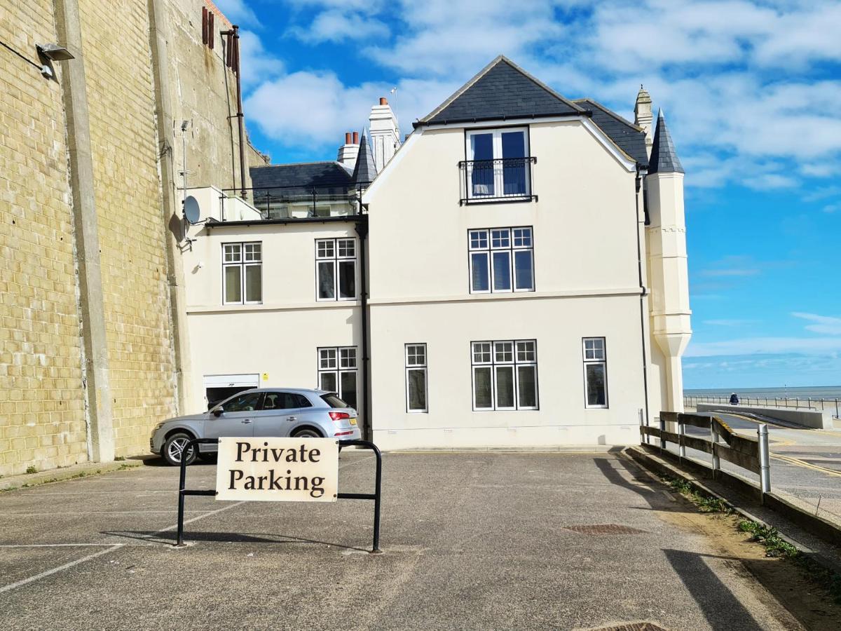 Shore Thing Beachfront Apartment Ramsgate - Sleeps 4 Zewnętrze zdjęcie